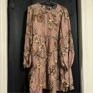 For love and lemons dress 🍋